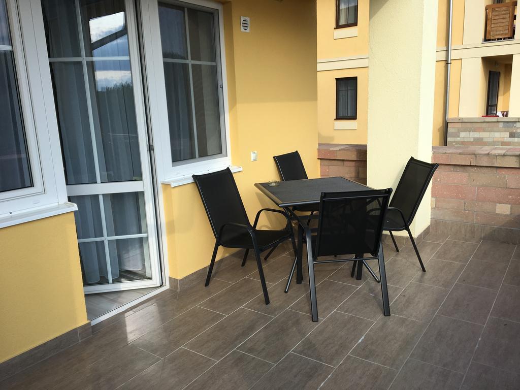 F&M Apartman Egerszalók Buitenkant foto