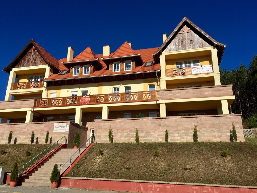 F&M Apartman Egerszalók Buitenkant foto