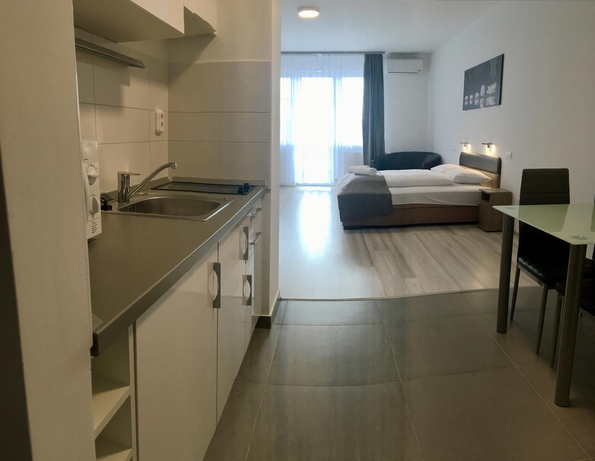 F&M Apartman Egerszalók Buitenkant foto